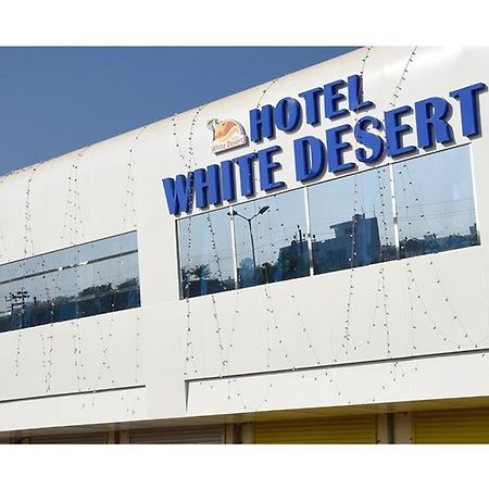Hotel White Desert Будж Екстериор снимка